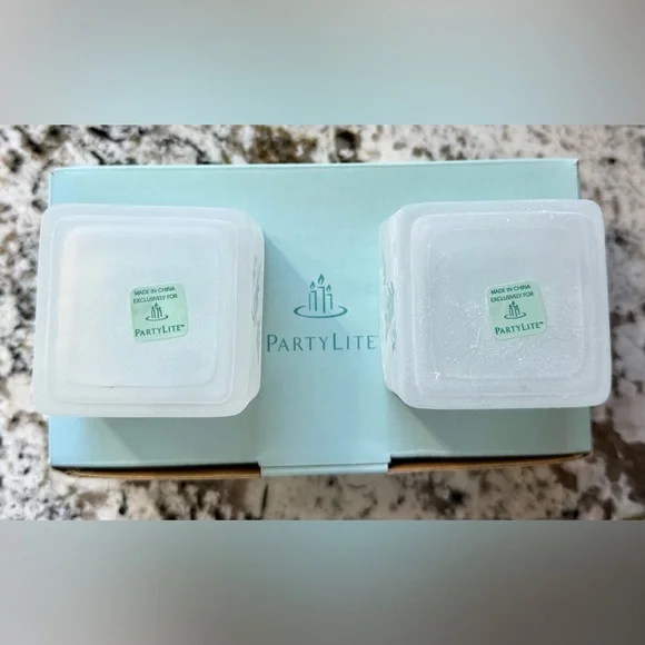 PartyLite SQUARE PAIR Frosted Botanical Votive Holders_(Pair) P7235 - Picture 4 of 7